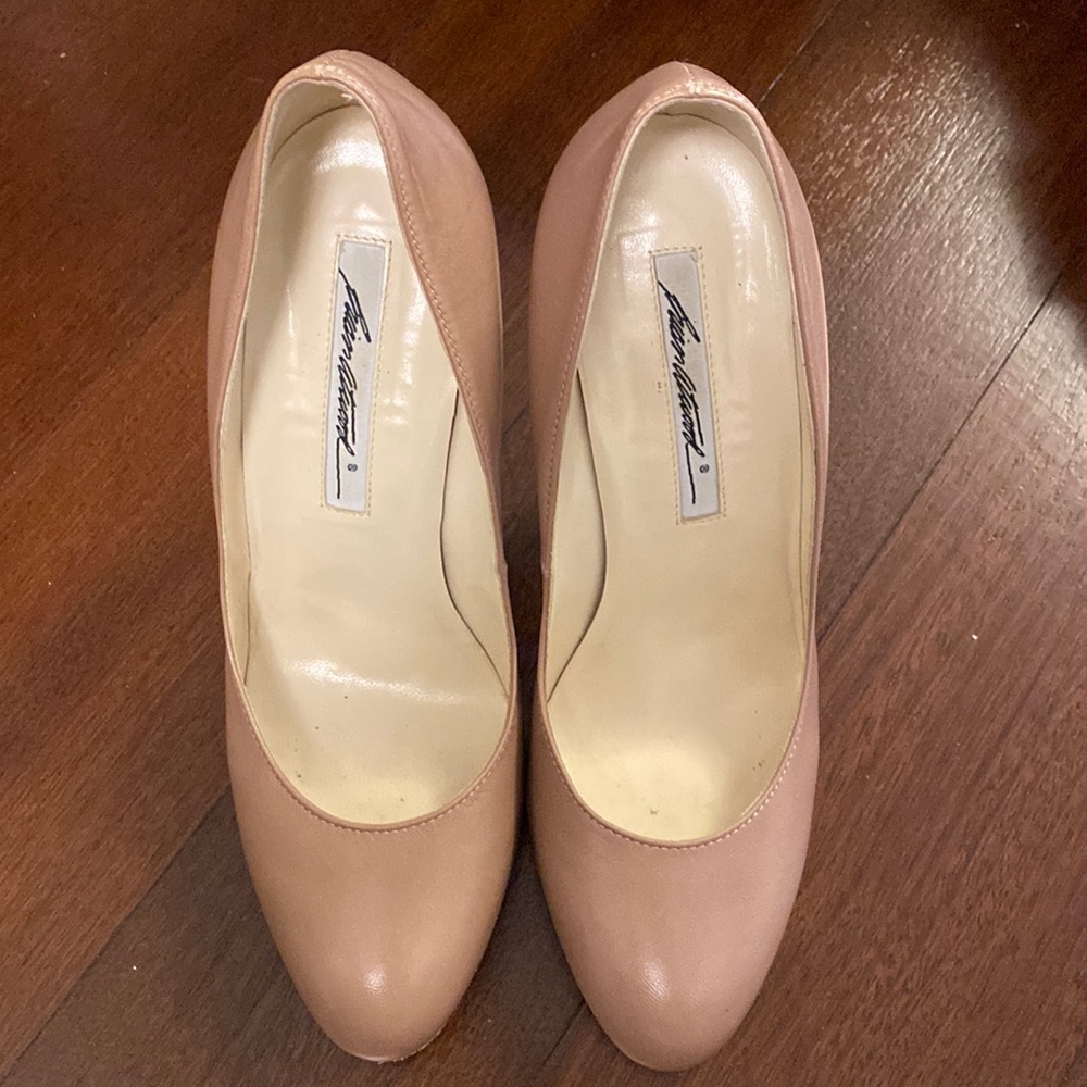 Brian Atwood nude pumps 37.5